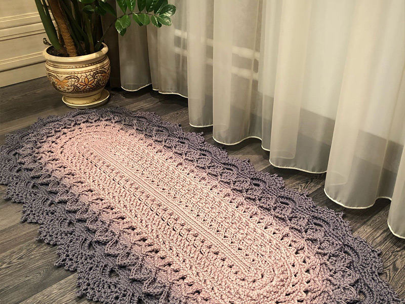 Вязаная ковровая дорожка